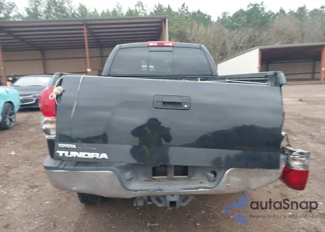 2007 Toyota Tundra Sr5 V8 z USA, uszkodzony, nr VIN 5TFRV54187X017672